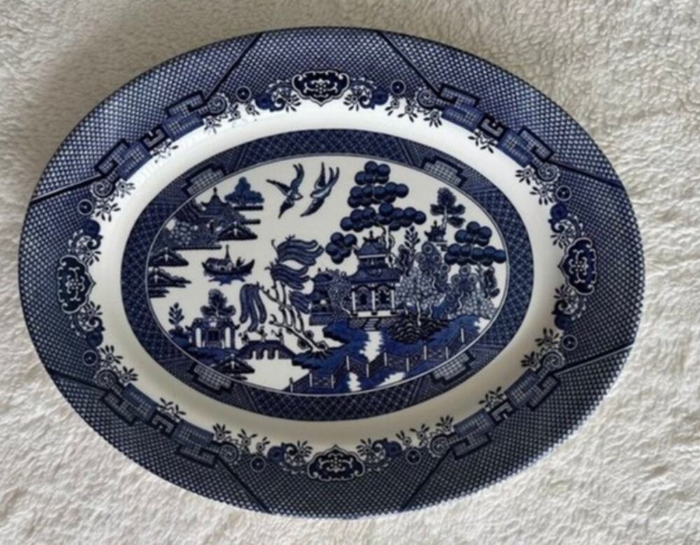 Churchill Blue Willow 14.5" Oval Serving Platter Staffordshire England